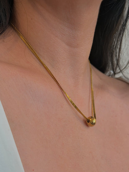 Collar Emas