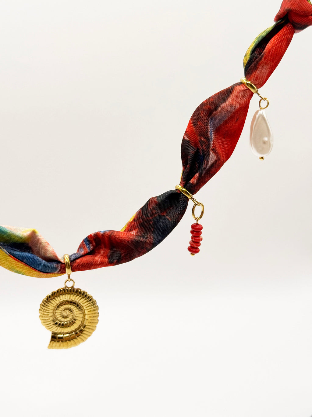 Collar Saro