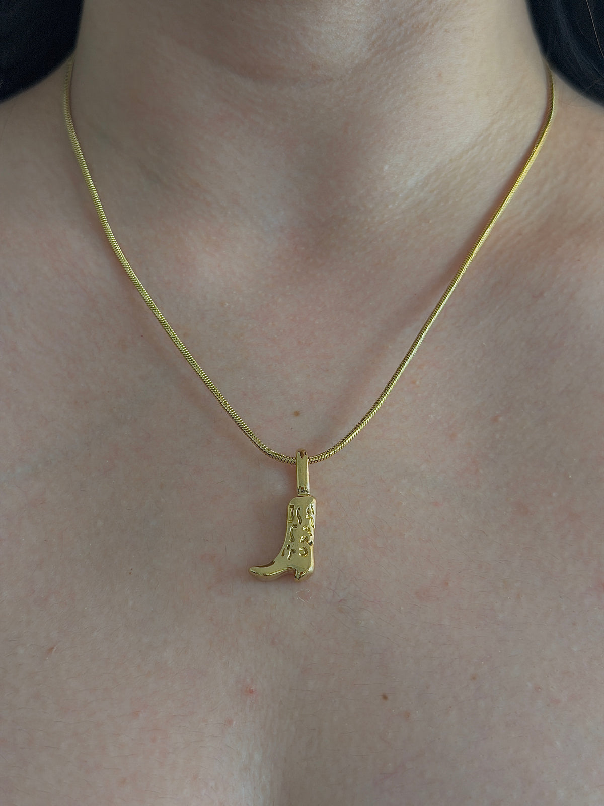 Collar Saray